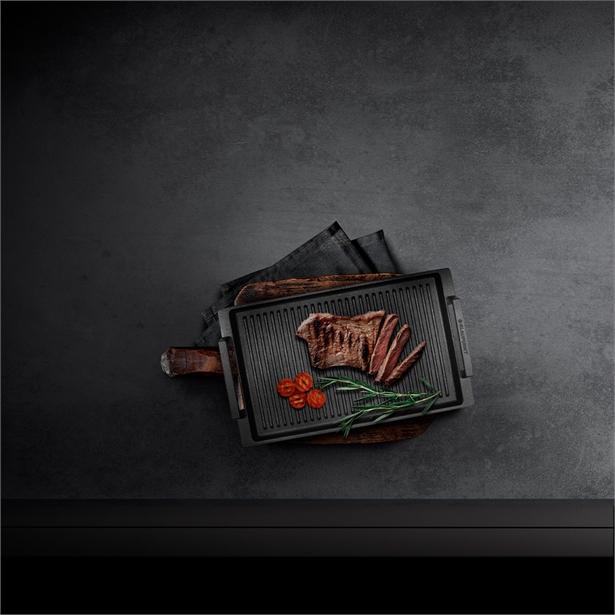 BLAUPUNKT CAST IRON GRILL PLATE